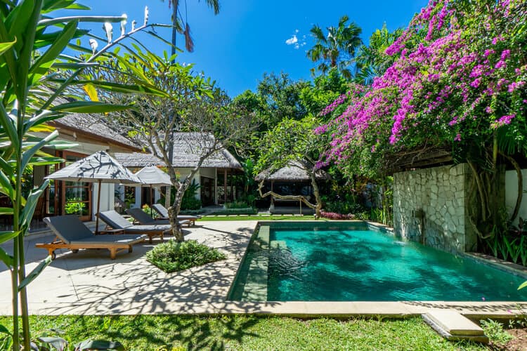 Villa OHM, photo 1