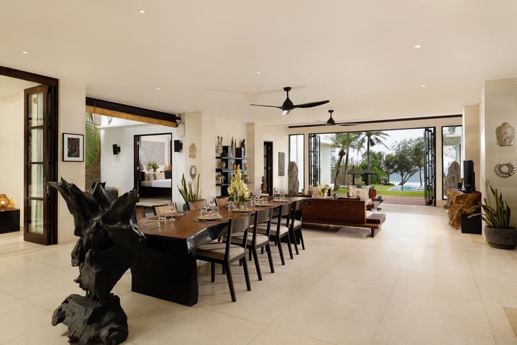 Black Beach Villa, photo 8