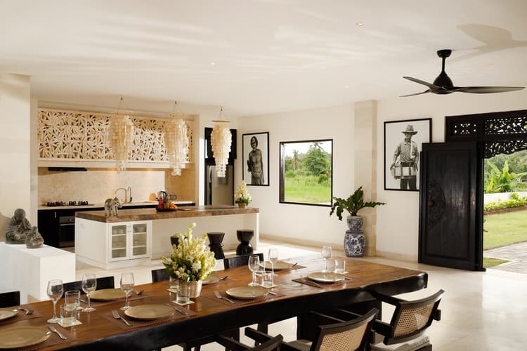 Black Beach Villa, photo 12