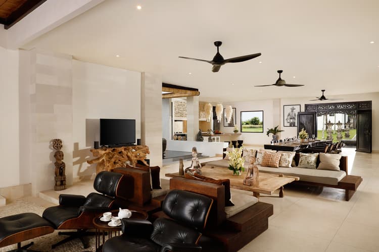 Black Beach Villa, photo 13